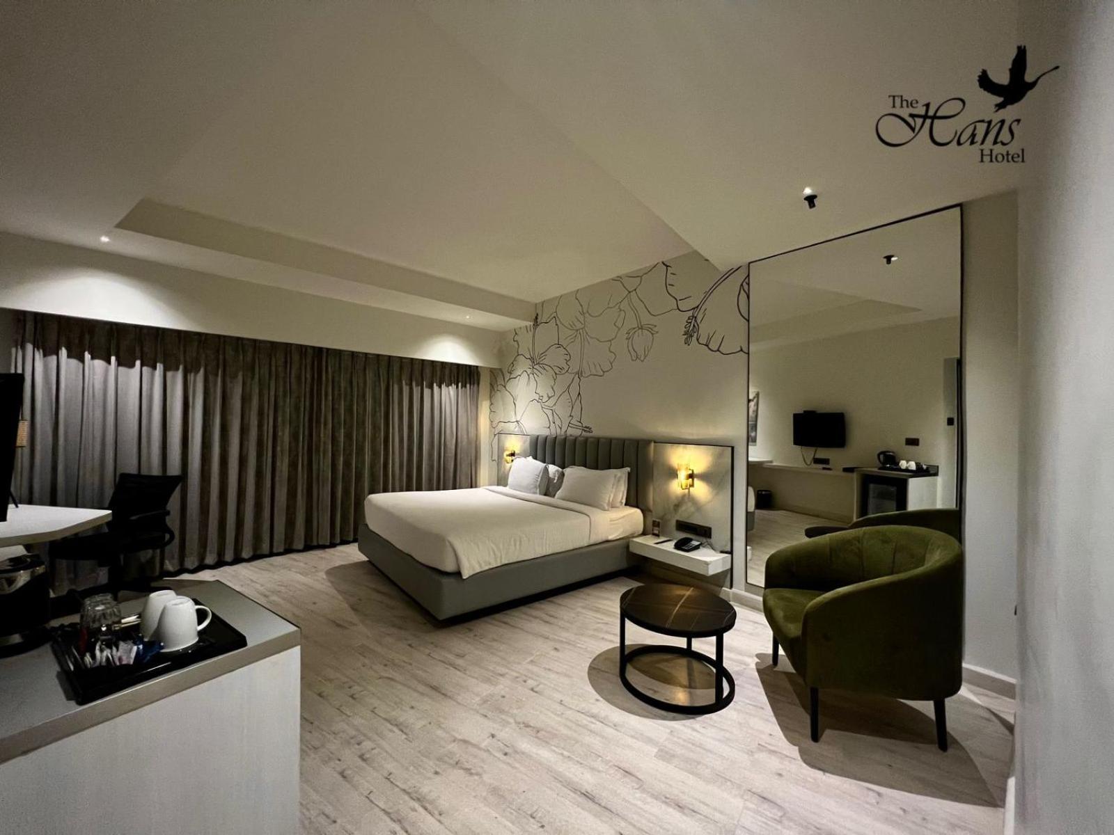 The Hans Hotel Хубли Экстерьер фото